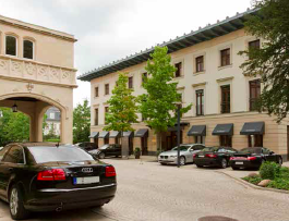 Zahnwelt practice building and courtyard